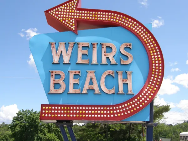 Photo of Weirs Beach sign